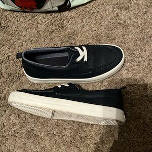 Boys old navy shoes
